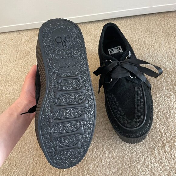 New TUK Black Suede Classic Stratocreeper Shoes with TUK Satin Laces - Picture 4 of 8